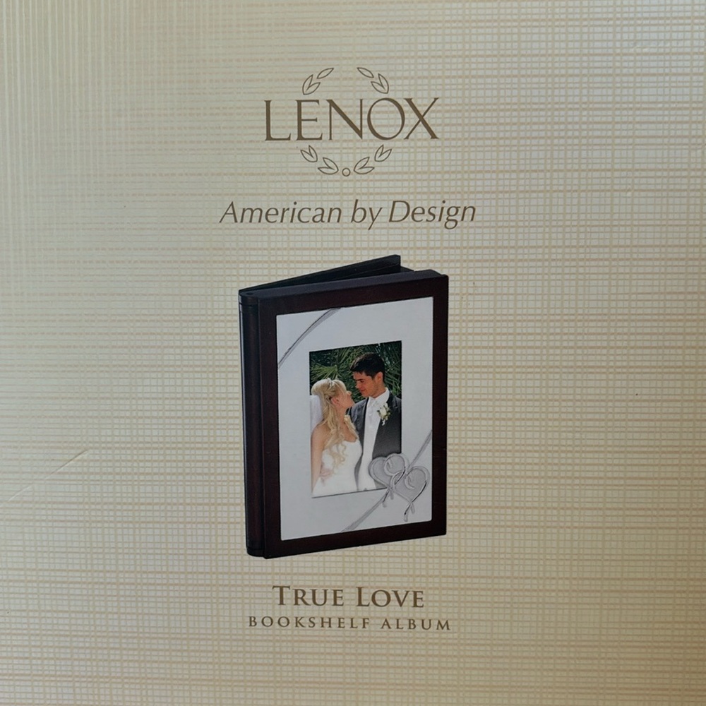 Lenox True Love Bookshelf Album